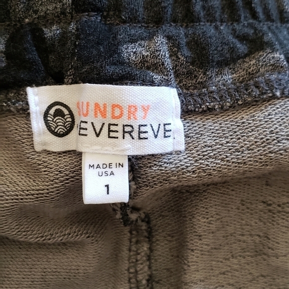 Sundry cropped  pocket jogger size Small - Picture 6 of 9